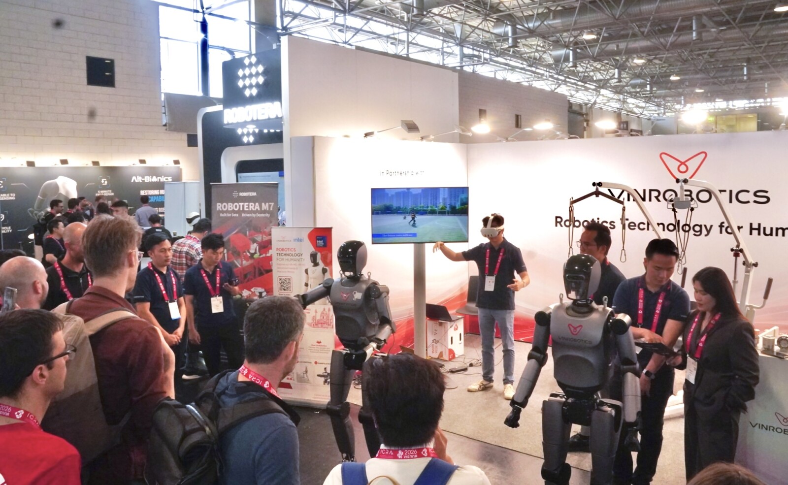 On the opening day of ICRA 2026, VinRobotics' humanoid robot impressed attendees with its remote operation capabilities enabled by motion-capture technology integrated into a virtual reality headset, requiring no additional external devices.