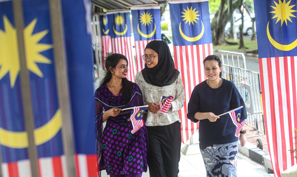 Azimah’s case was among several citizenship cases that was scheduled to be heard by the Federal Court. — Picture by Farhan Najib