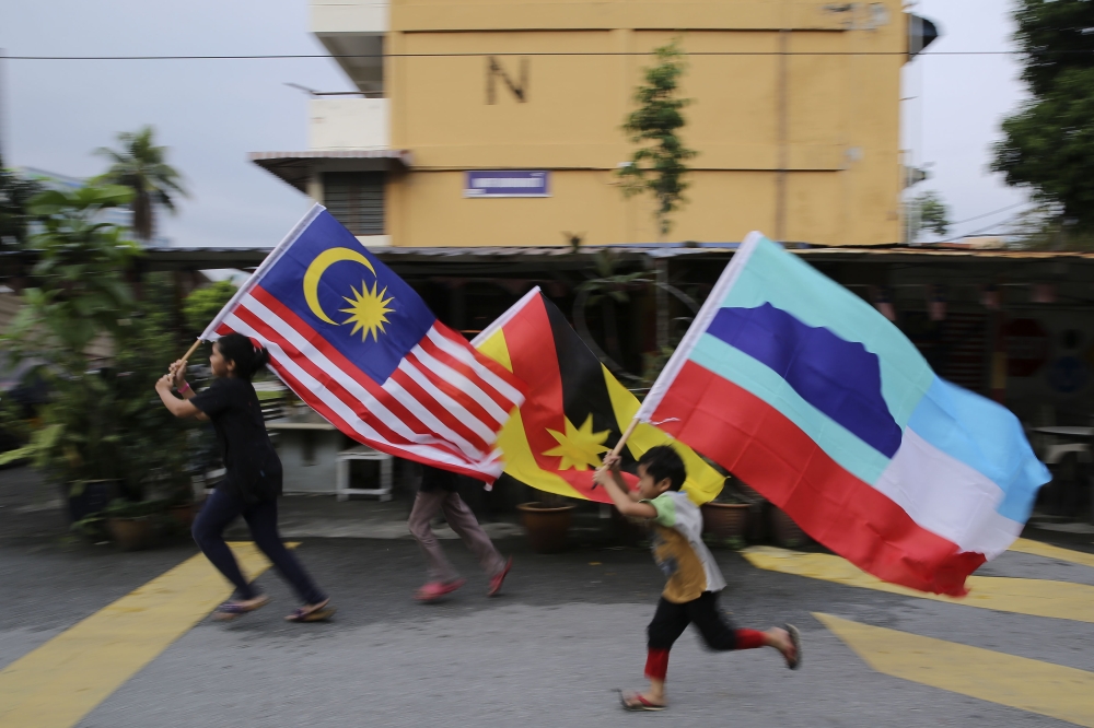 How history is taught in schools affects the tone Malaysians hold. — Picture by Yusof Mat Isa