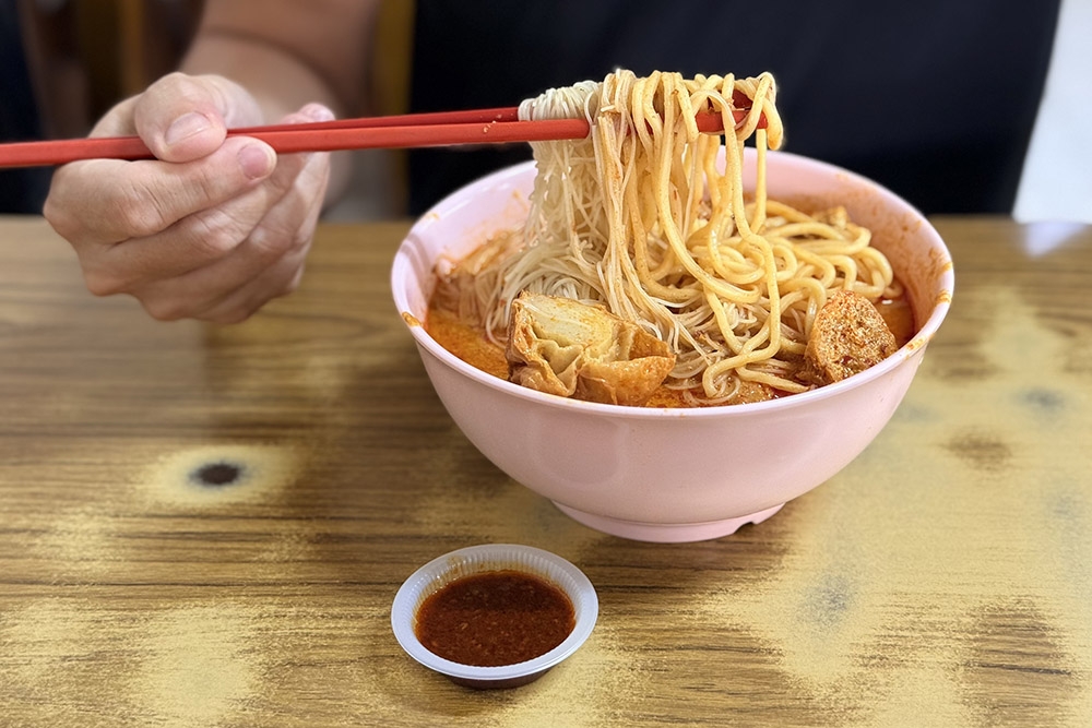 Curry 'laksa' with 'yong liew'. 