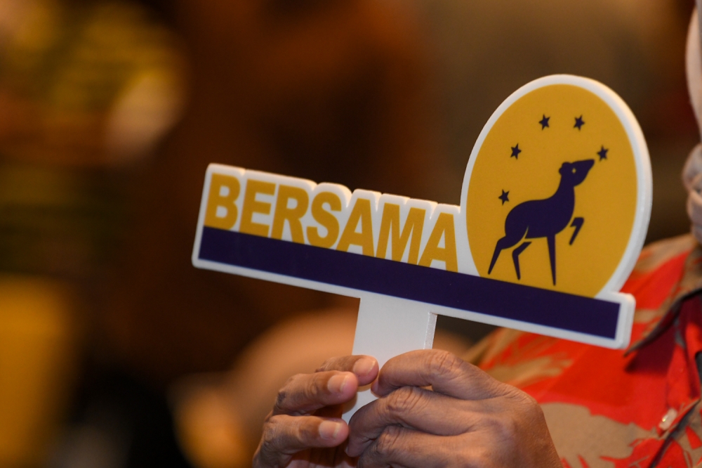 How not to be incensed when Bersama chooses to unveil its 15 candidates tomorrow evening, 12 hours from the nomination deadline. — Picture by Raymond Manuel