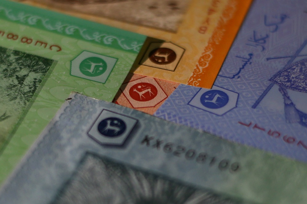 Ringgit notes are seen in this photo taken in Kuala Lumpur August 4, 2019. u00e2u20acu201d Picture by Ahmad Zamzahuri