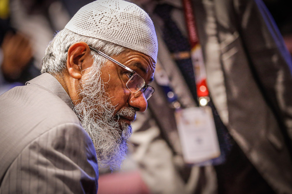 Dr Zakir Naik attends the Kuala Lumpur Summit 2019 in Kuala Lumpur December 19, 2019. — Picture by Hari Anggara