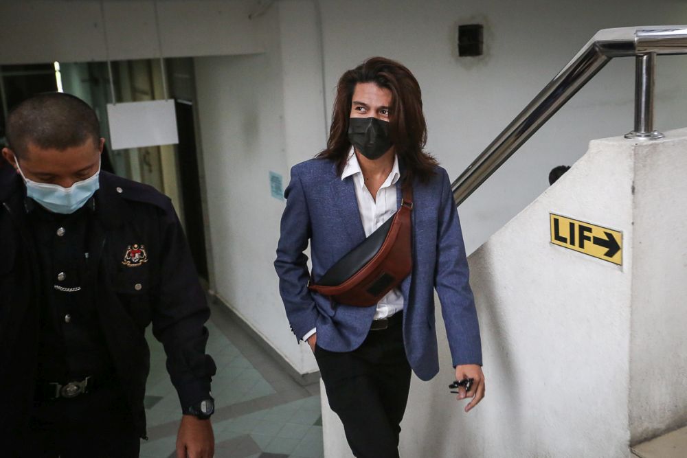 Celebrity preacher Syed Shah Iqmal Syed Mohammad Shaiful, also known as Da'i Syed, arrives at the High Court complex in Shah Alam March 16, 2021. u00e2u20acu201d Picture by Yusof Mat Isa