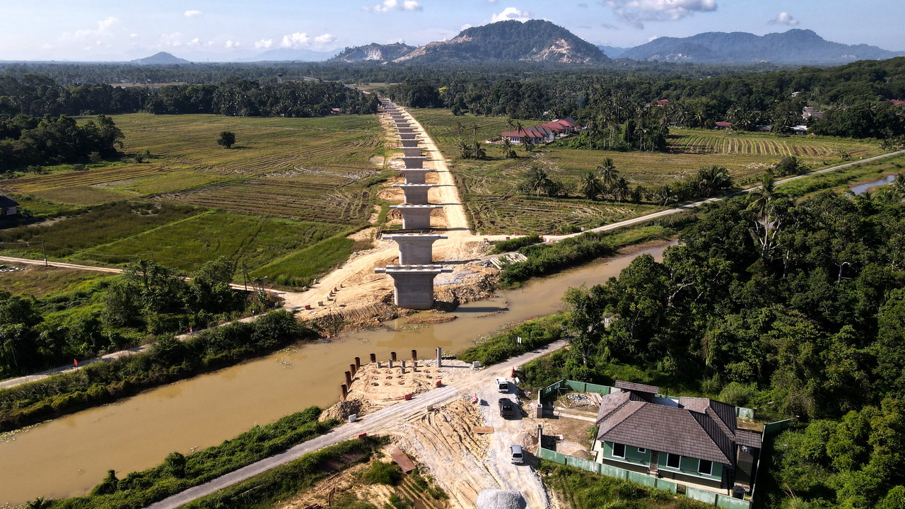 Construction work on the alignment of the East Coast Rail Link Project (ECRL) is being carried out in Kampung Padang Lengkuas, Padang Pisang, Kota Baru, May 9, 2022. u00e2u20acu201d Bernama pic